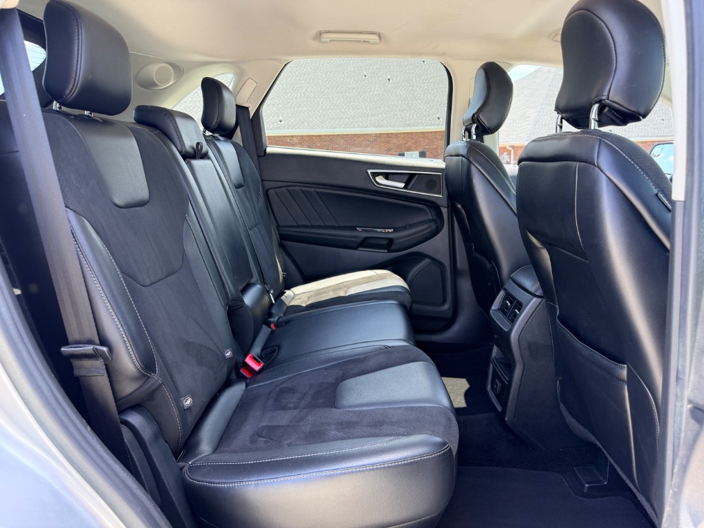 2016 Ford Edge - $9,500
