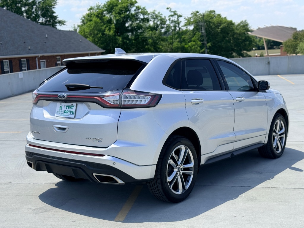 2016 Ford Edge - $9,500