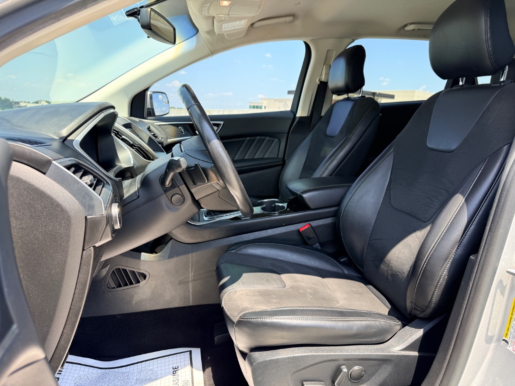 2016 Ford Edge - $9,500