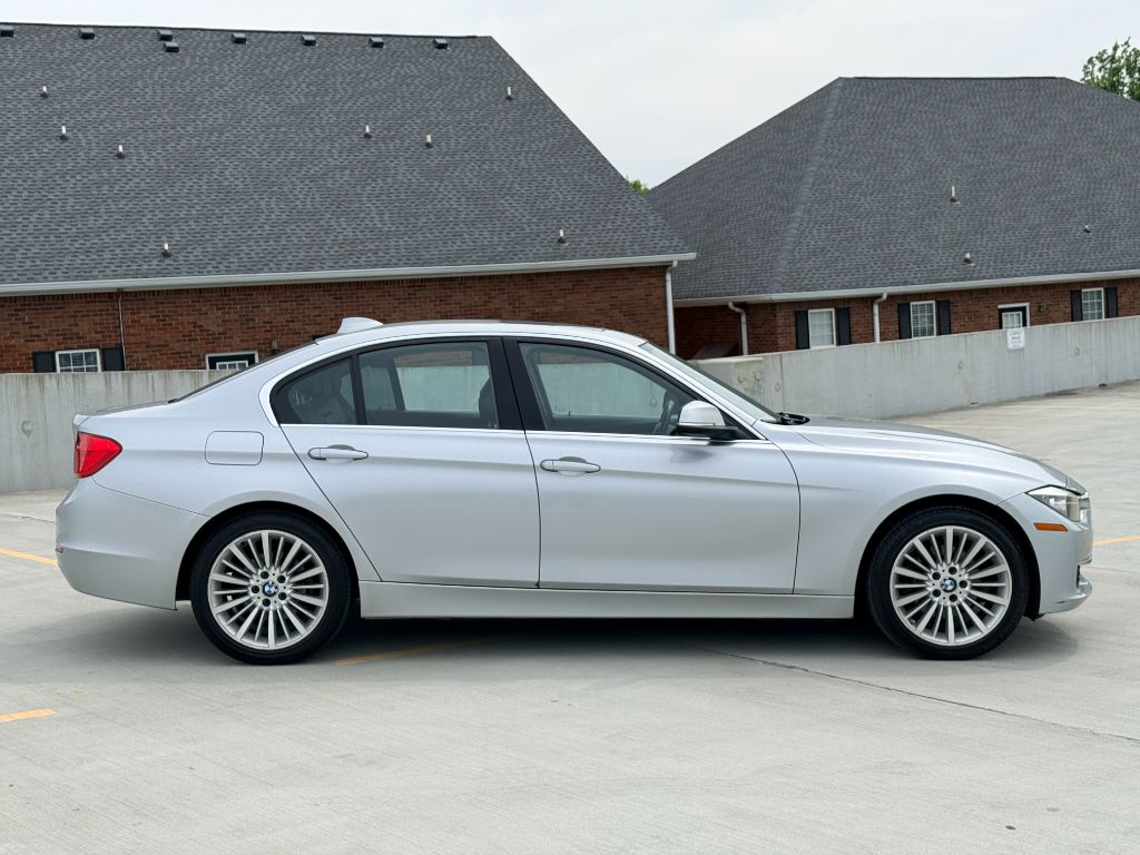 2015 BMW 3 Series - $11,000