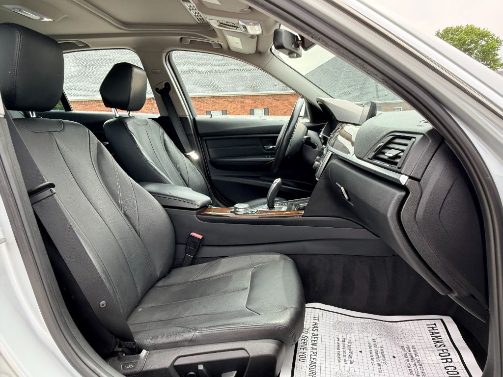 2015 BMW 3 Series - $11,000