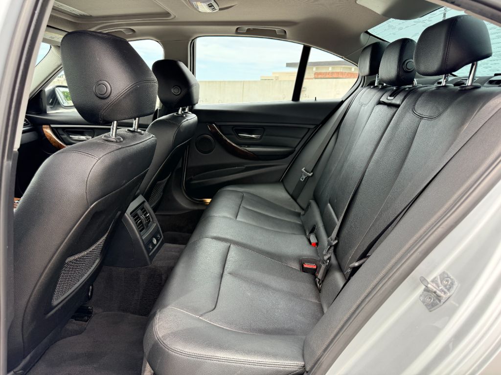 2015 BMW 3 Series - $11,000