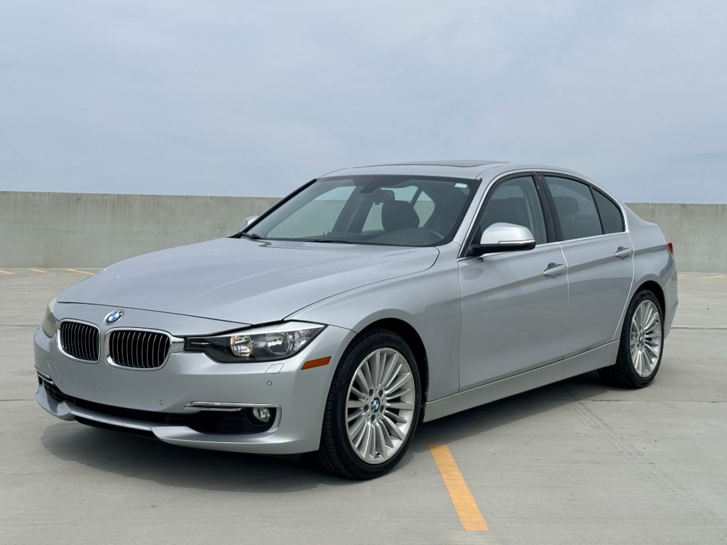 2015 BMW 3 Series - $11,000