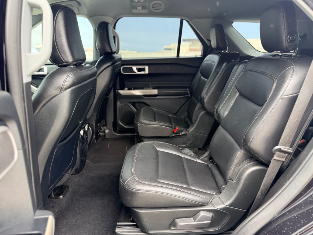 2020 Ford Explorer - $14,500