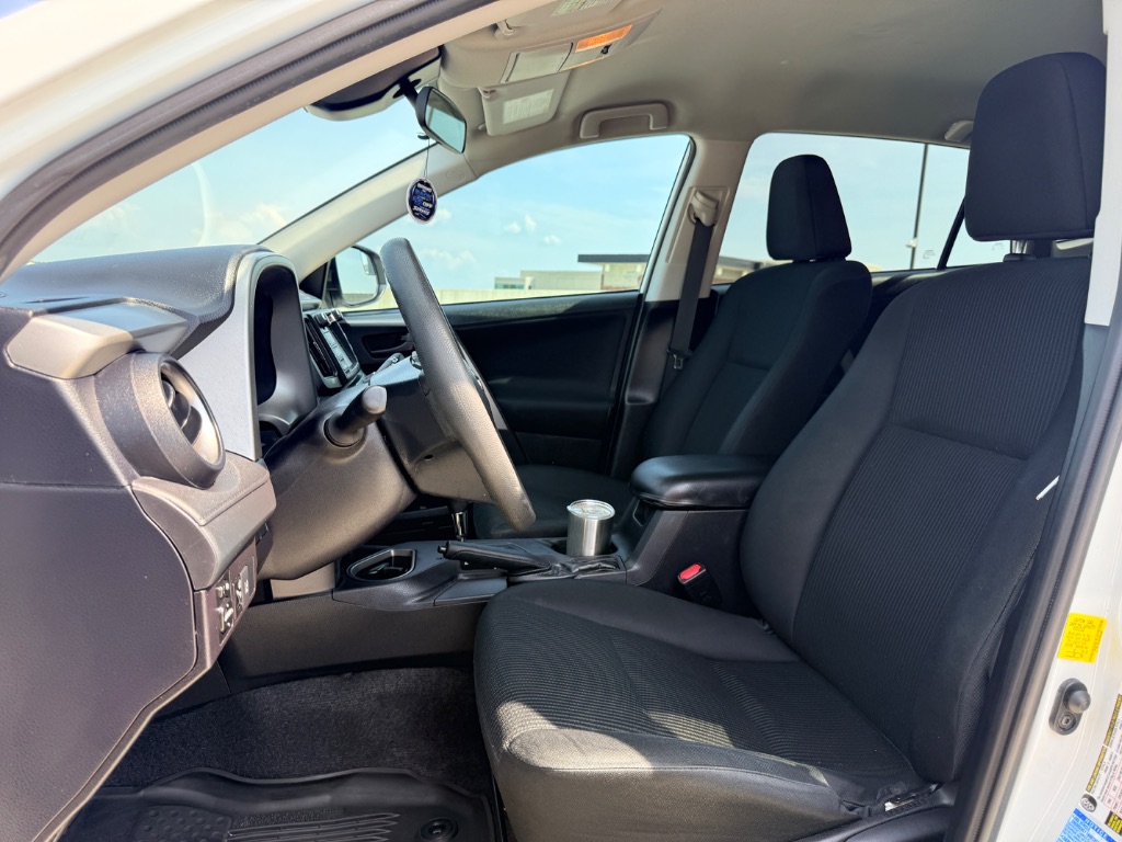 2017 Toyota RAV4 - $17,000