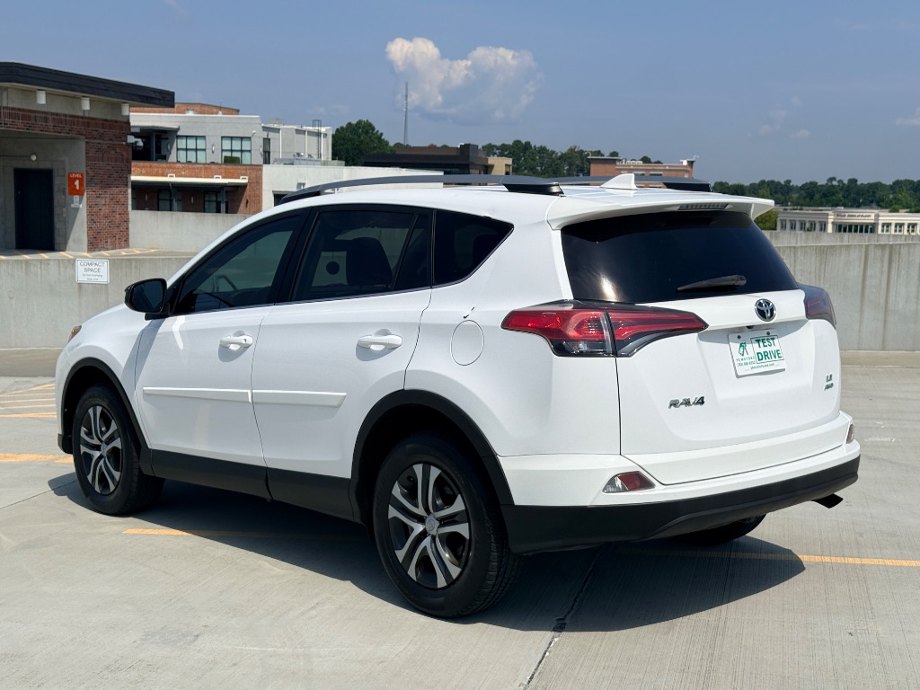 2017 Toyota RAV4 - $17,000