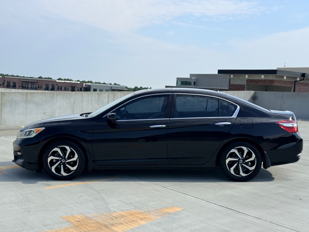 2017 Honda Accord - $14,000