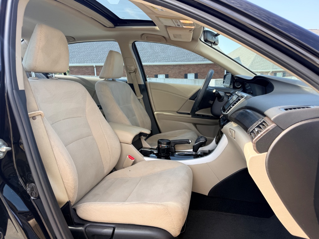 2017 Honda Accord - $14,000