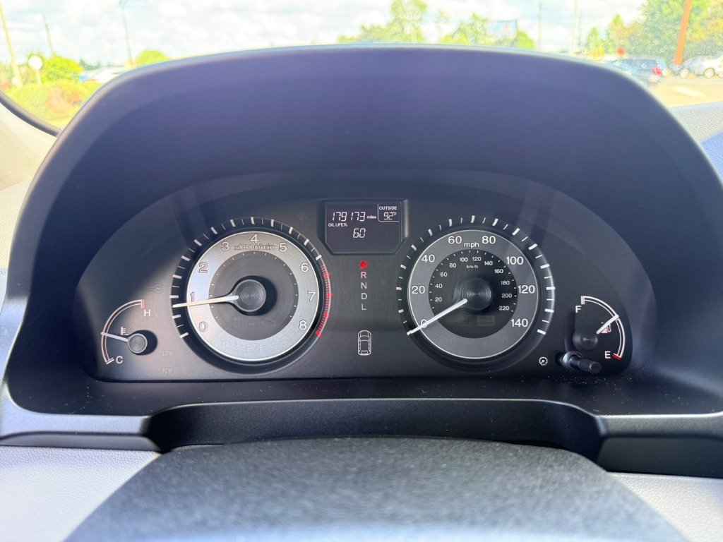 2016 Honda Odyssey - $9,000