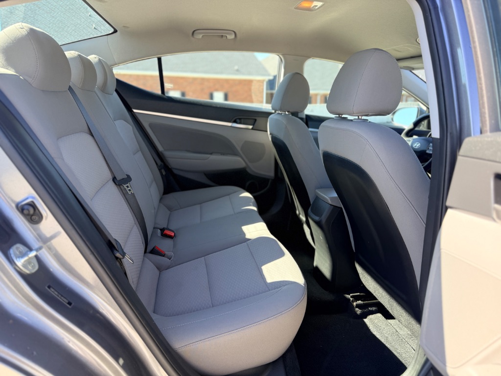 2020 Hyundai Elantra - $10,900