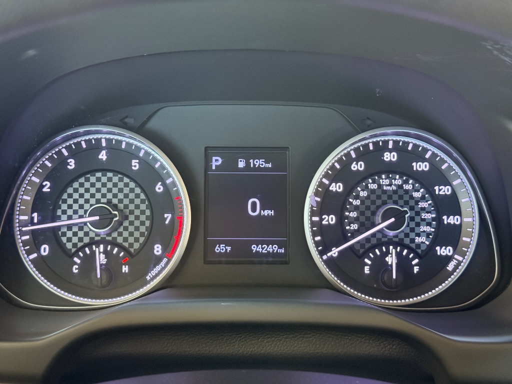 2020 Hyundai Elantra - $10,900