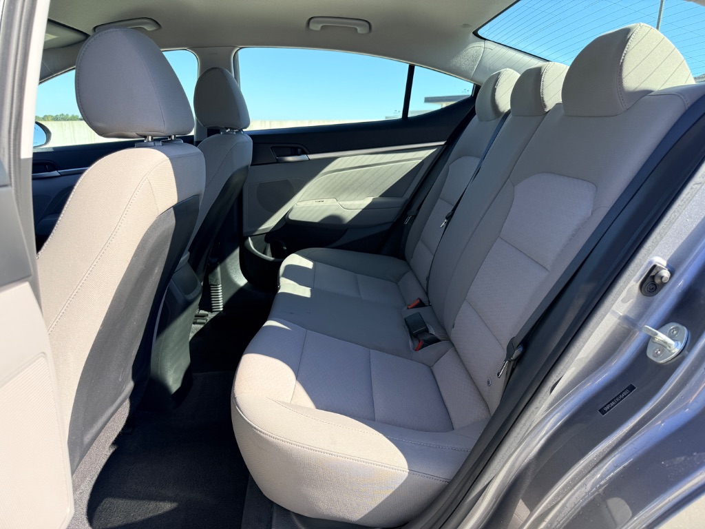 2020 Hyundai Elantra - $10,900