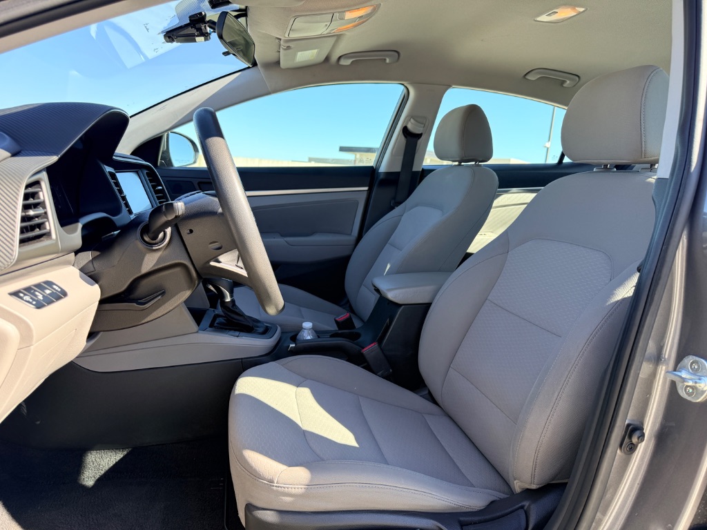 2020 Hyundai Elantra - $10,900