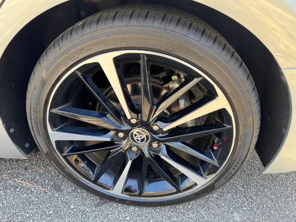 2020 Toyota Camry XSE photo