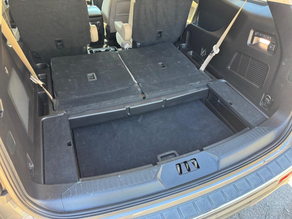 2021 Ford Explorer Limited photo