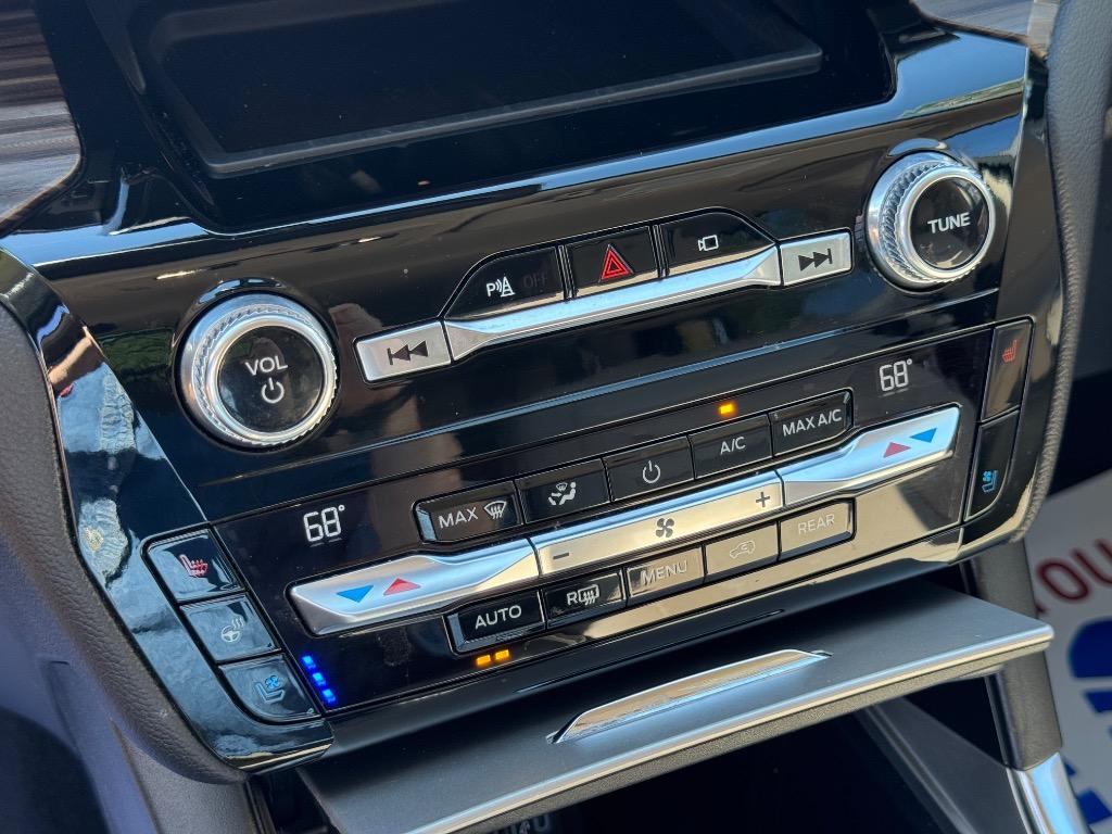 2021 Ford Explorer Limited photo