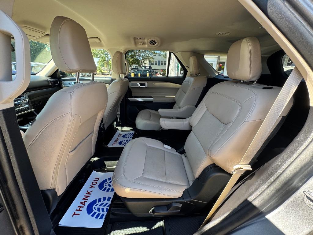 2021 Ford Explorer Limited photo