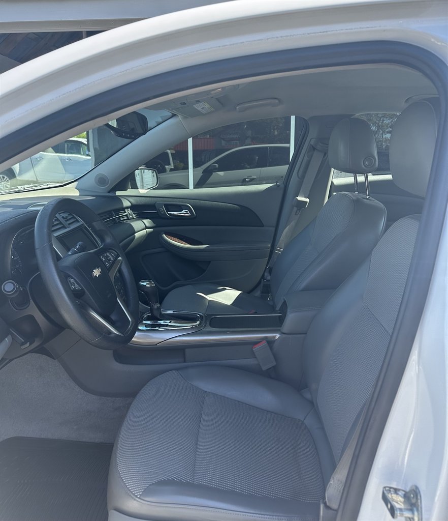2013 Chevrolet Malibu LT photo