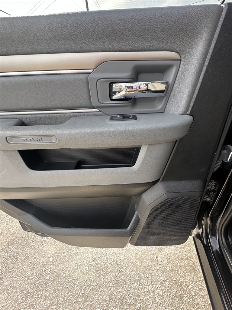 2018 RAM 1500 SLT photo