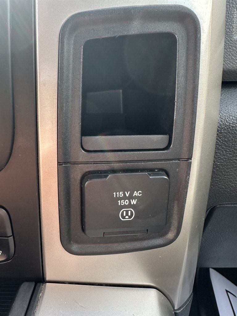 2018 RAM 1500 SLT photo