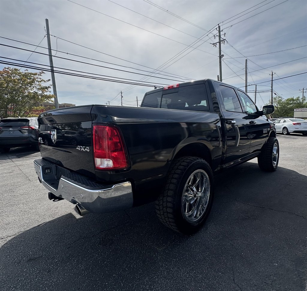 2018 RAM 1500 SLT photo
