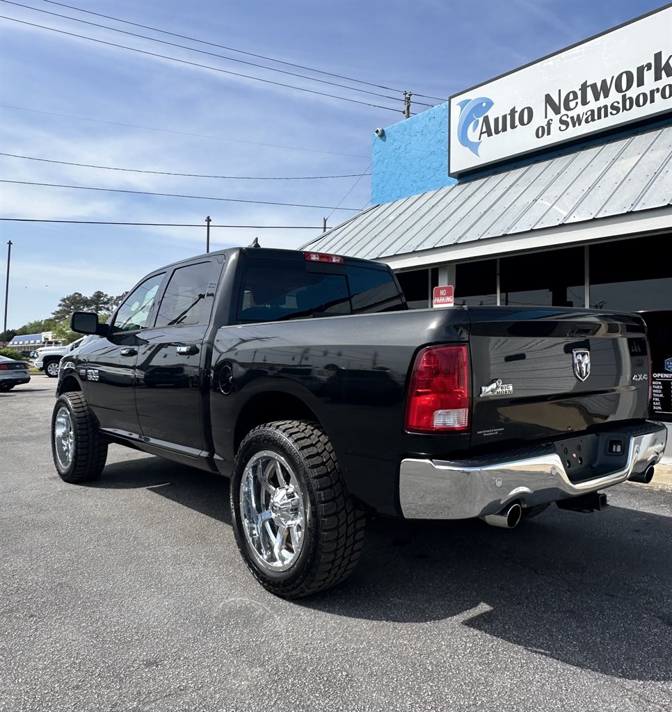 2018 RAM 1500 SLT photo