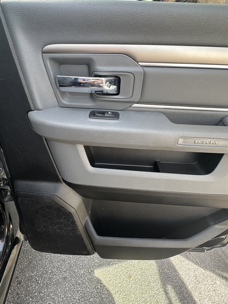 2018 RAM 1500 SLT photo