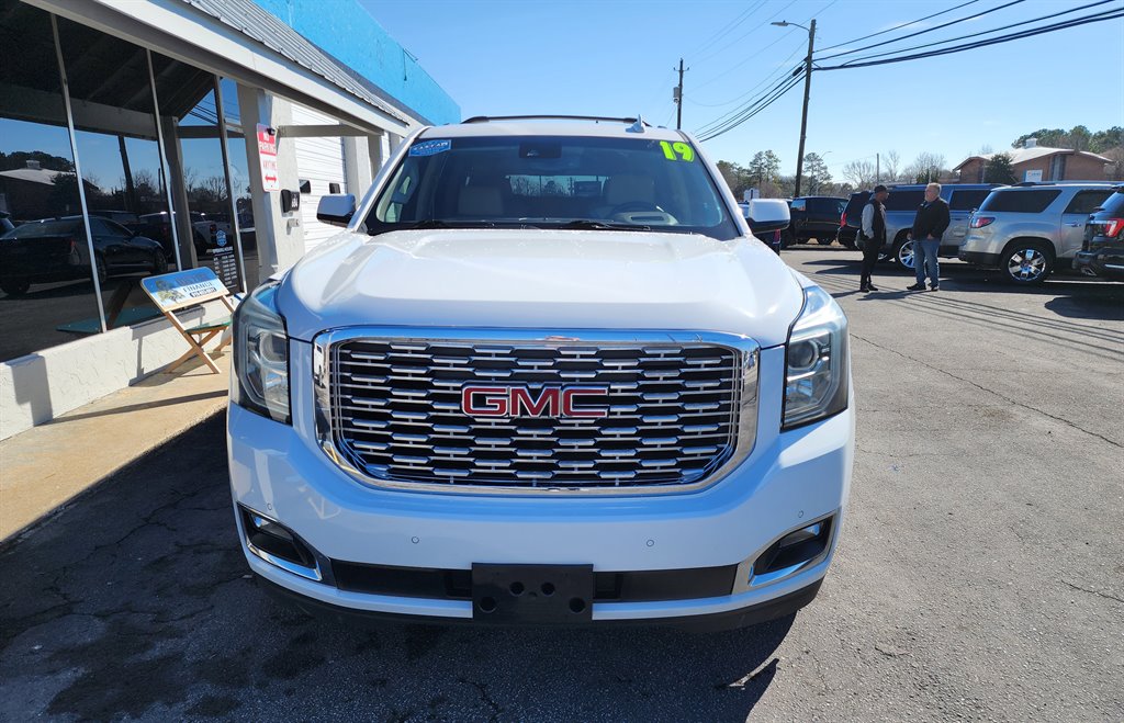 2019 GMC Yukon XL 1500 Denali photo