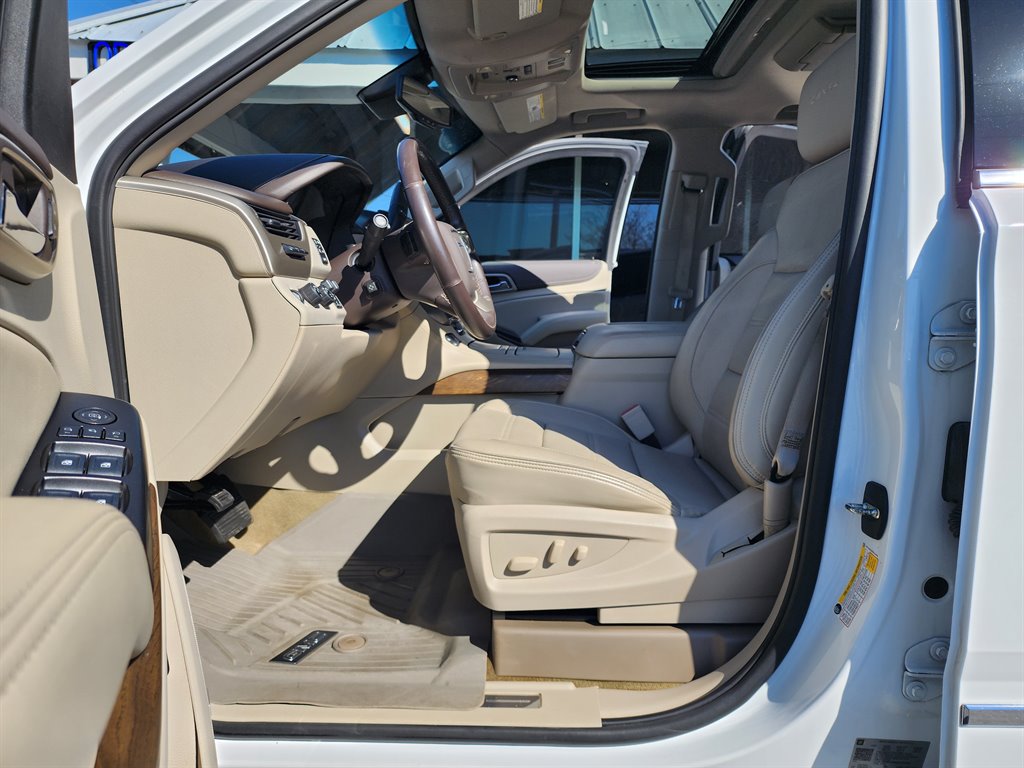 2019 GMC Yukon XL 1500 Denali photo