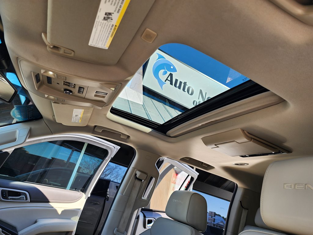 2019 GMC Yukon XL 1500 Denali photo