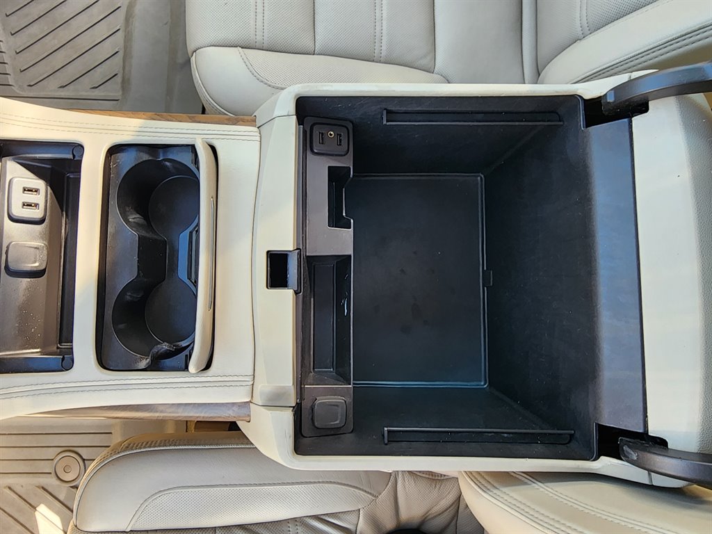 2019 GMC Yukon XL 1500 Denali photo