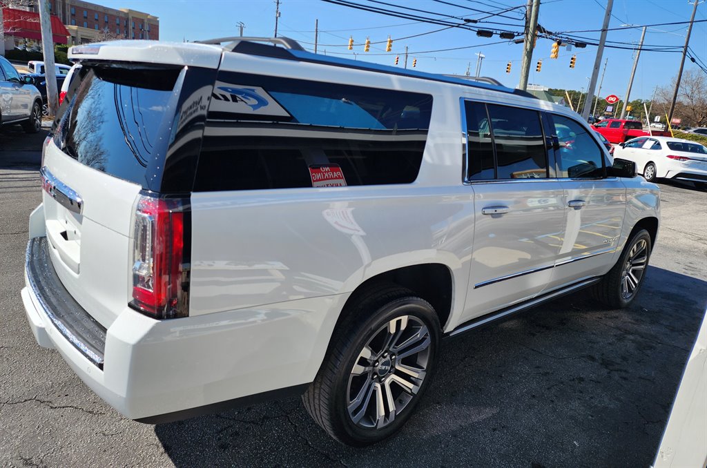 2019 GMC Yukon XL 1500 Denali photo