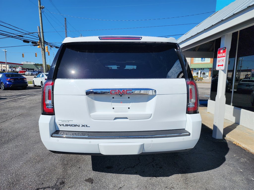 2019 GMC Yukon XL 1500 Denali photo