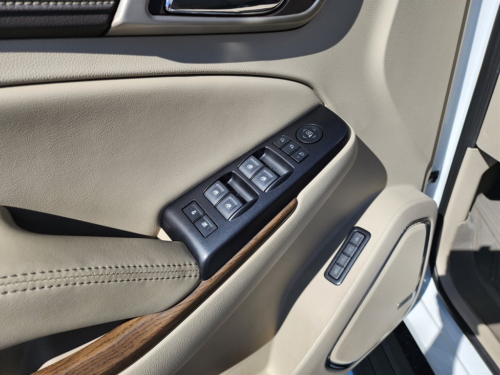 2019 GMC Yukon XL 1500 Denali photo