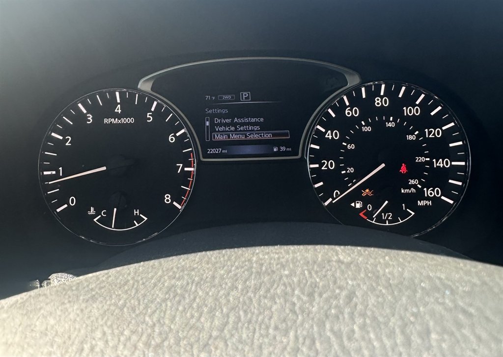 2020 Nissan Pathfinder S photo