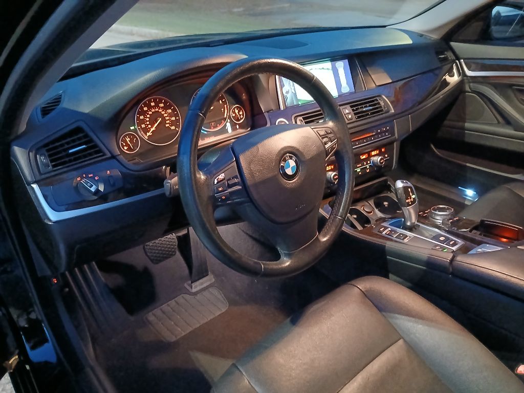 2014 BMW MDX 528i photo