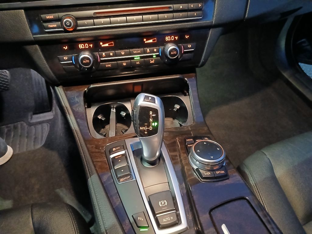 2014 BMW MDX 528i photo