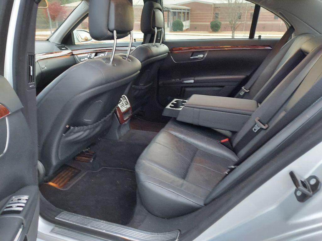 2008 Mercedes-Benz S-Class S550 photo