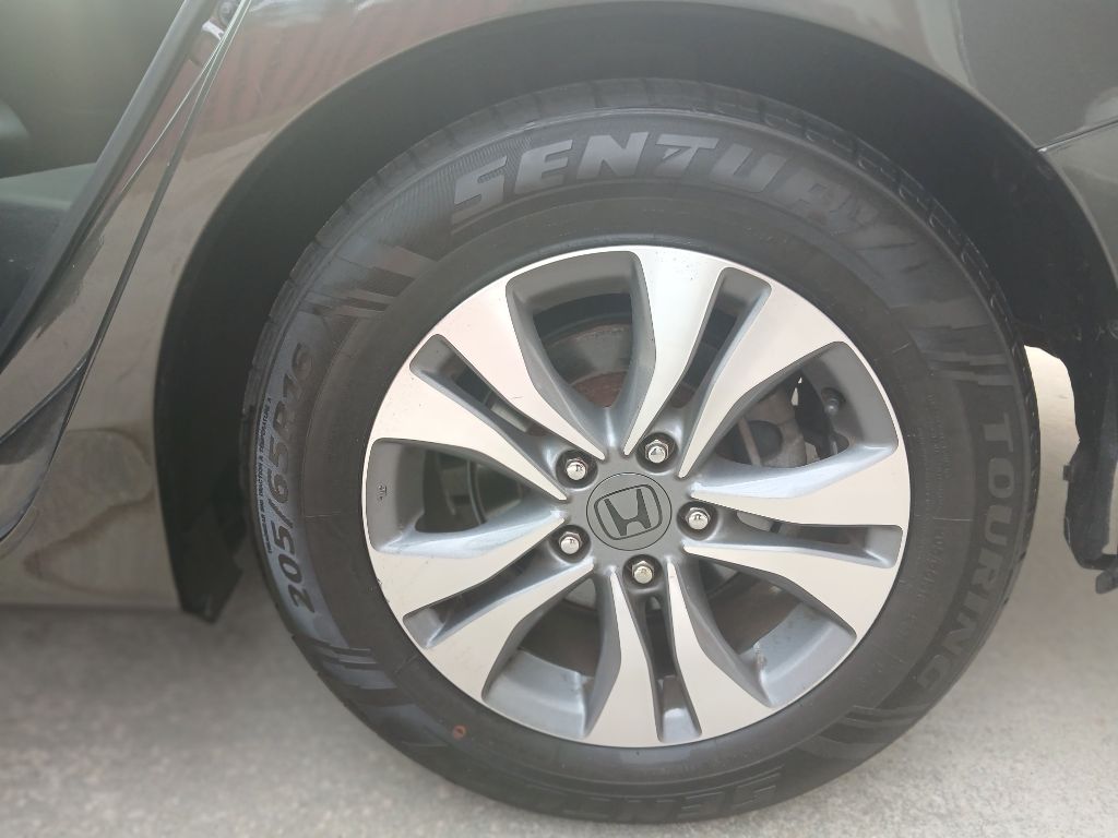 2013 Honda Accord LX photo