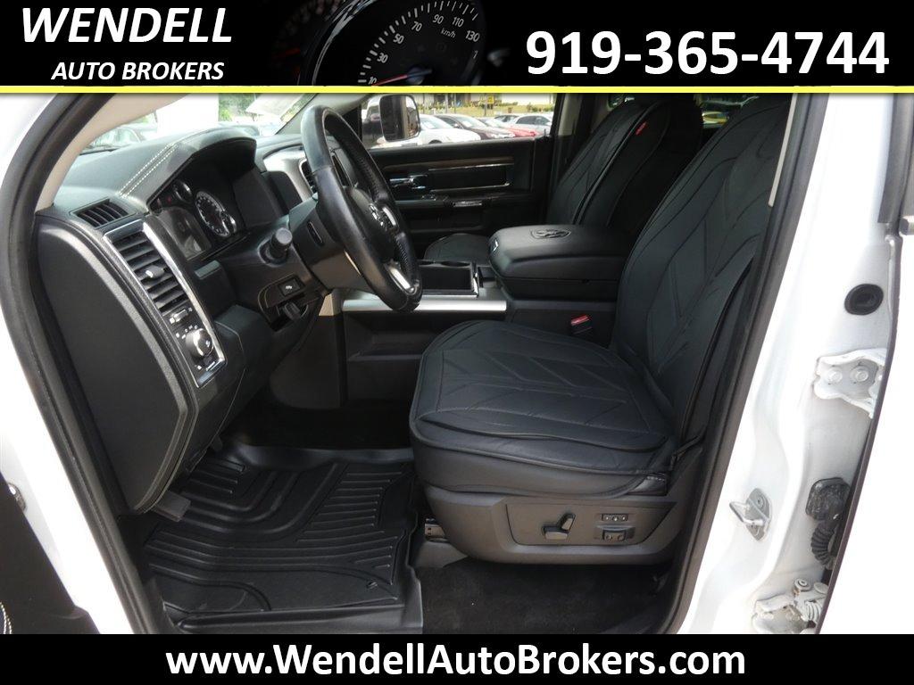 2015 RAM 1500 Laramie photo