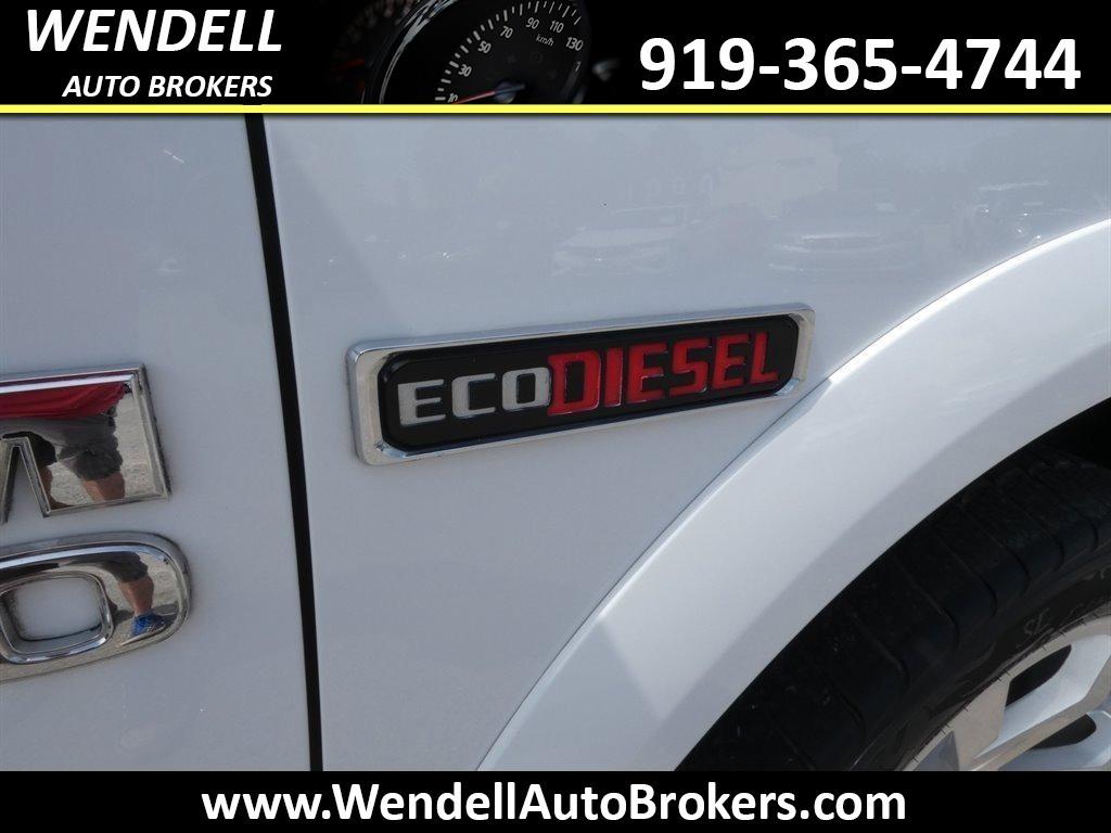 2015 RAM 1500 Laramie photo