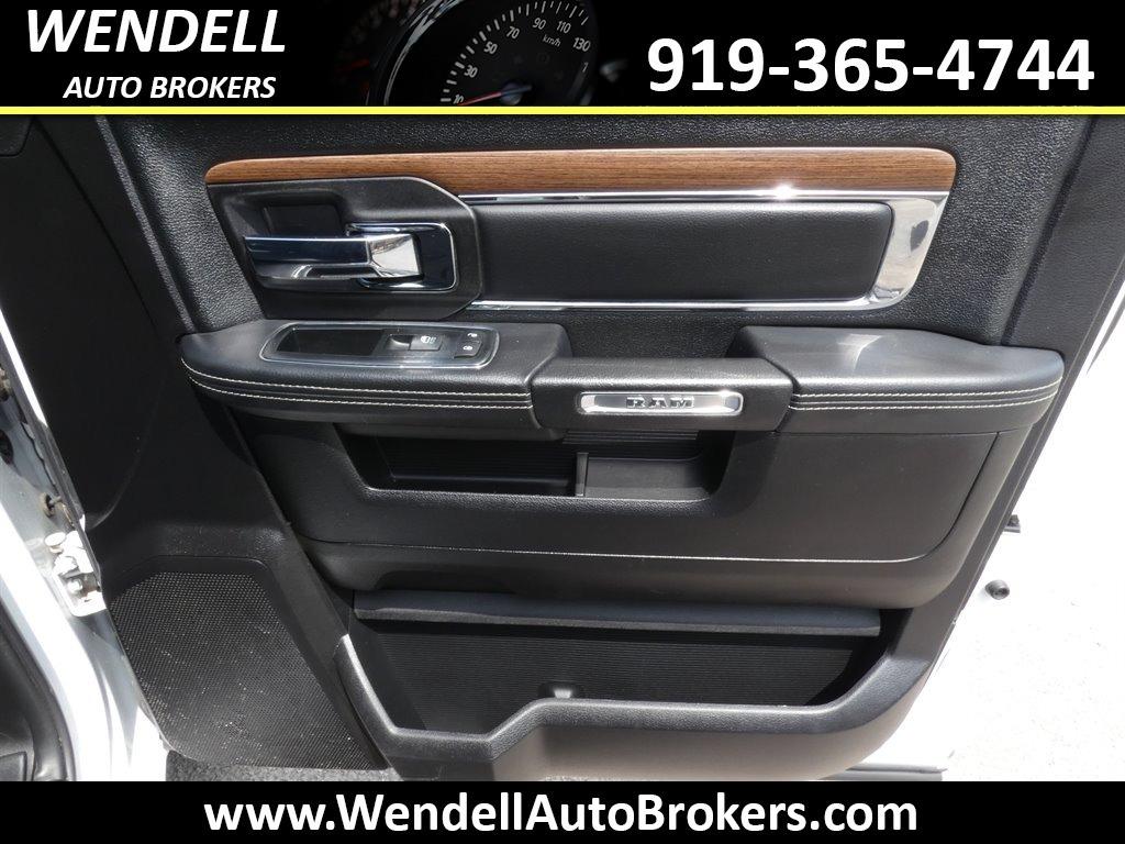2015 RAM 1500 Laramie photo