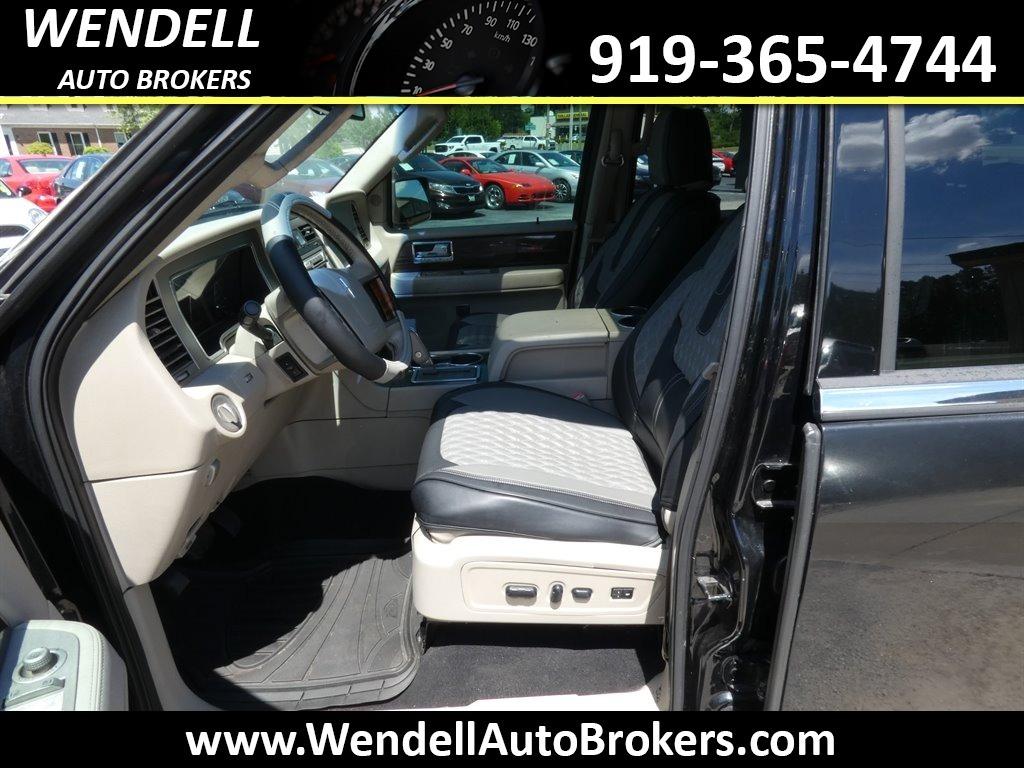 2008 Lincoln Navigator photo