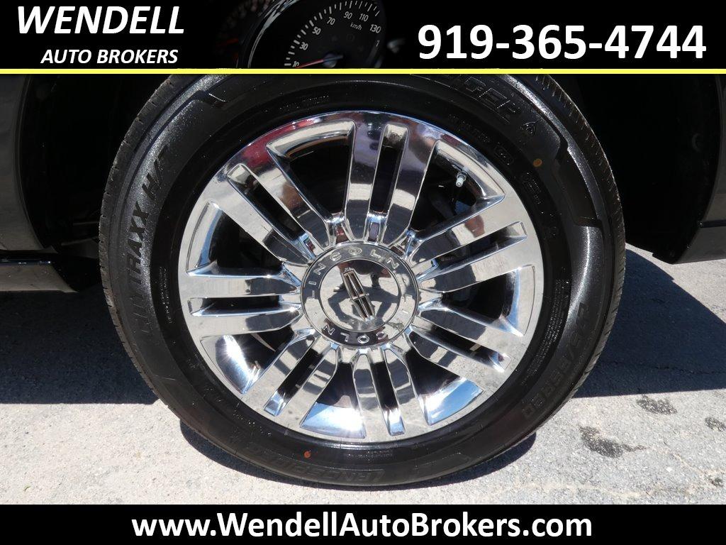 2008 Lincoln Navigator photo