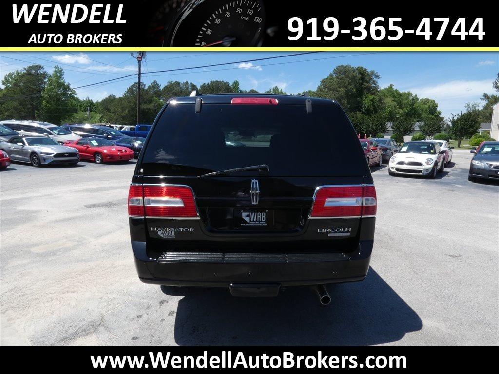 2008 Lincoln Navigator photo