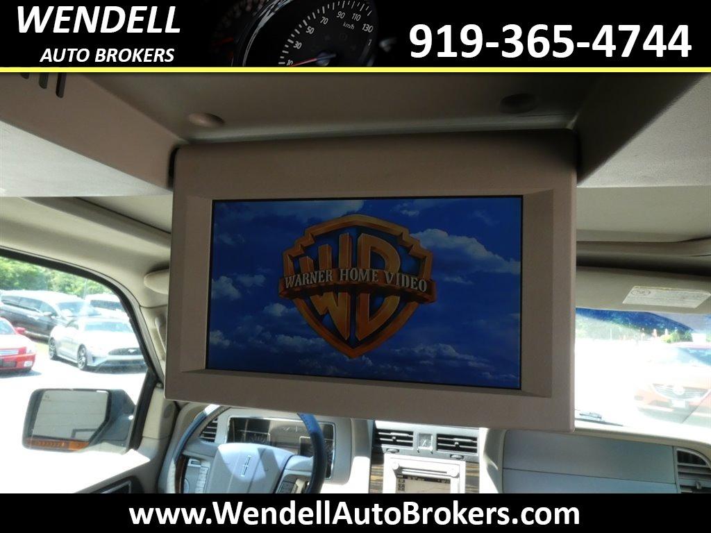 2008 Lincoln Navigator photo