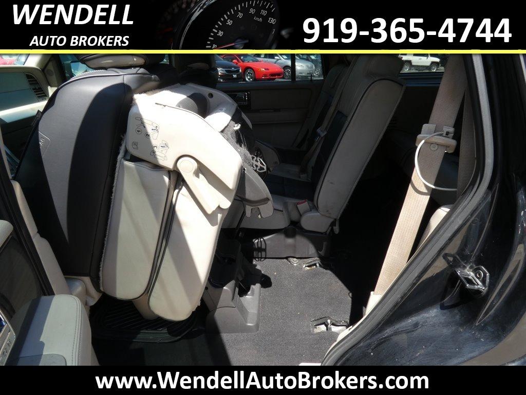 2008 Lincoln Navigator photo