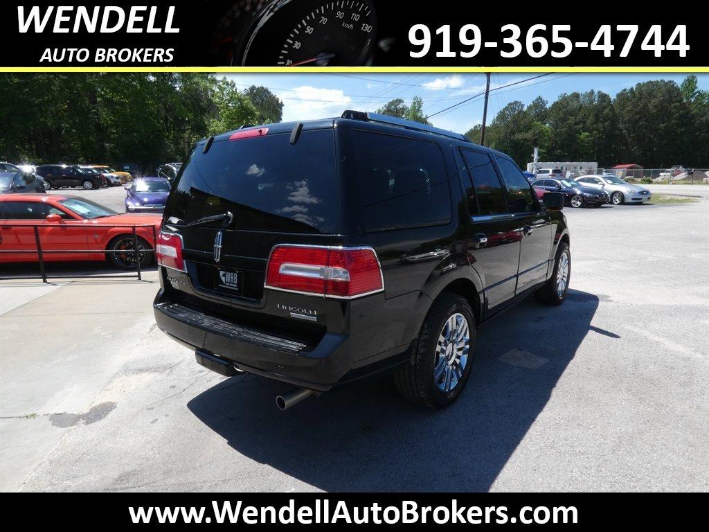 2008 Lincoln Navigator photo