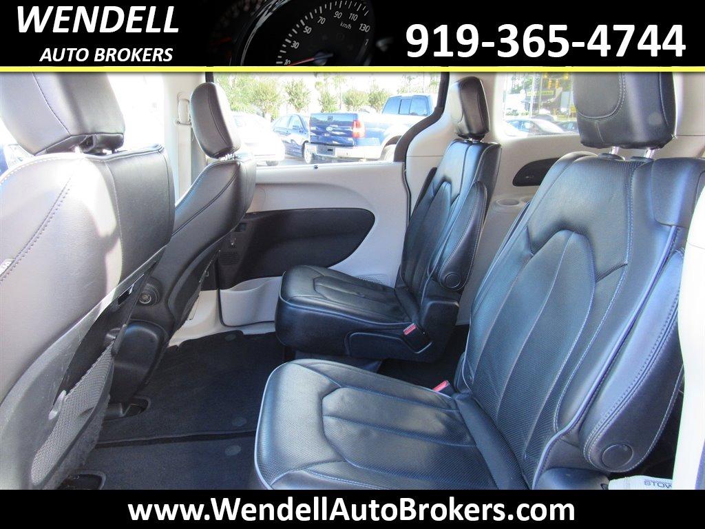 2018 Chrysler Pacifica Limited photo