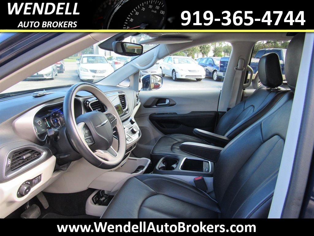 2018 Chrysler Pacifica Limited photo
